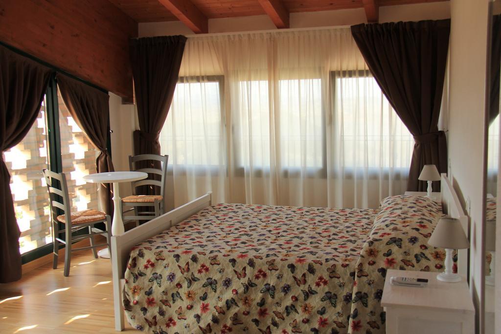 Villa La Palazzina Di Ciagnano Ozzano dell'Emilia Habitación foto
